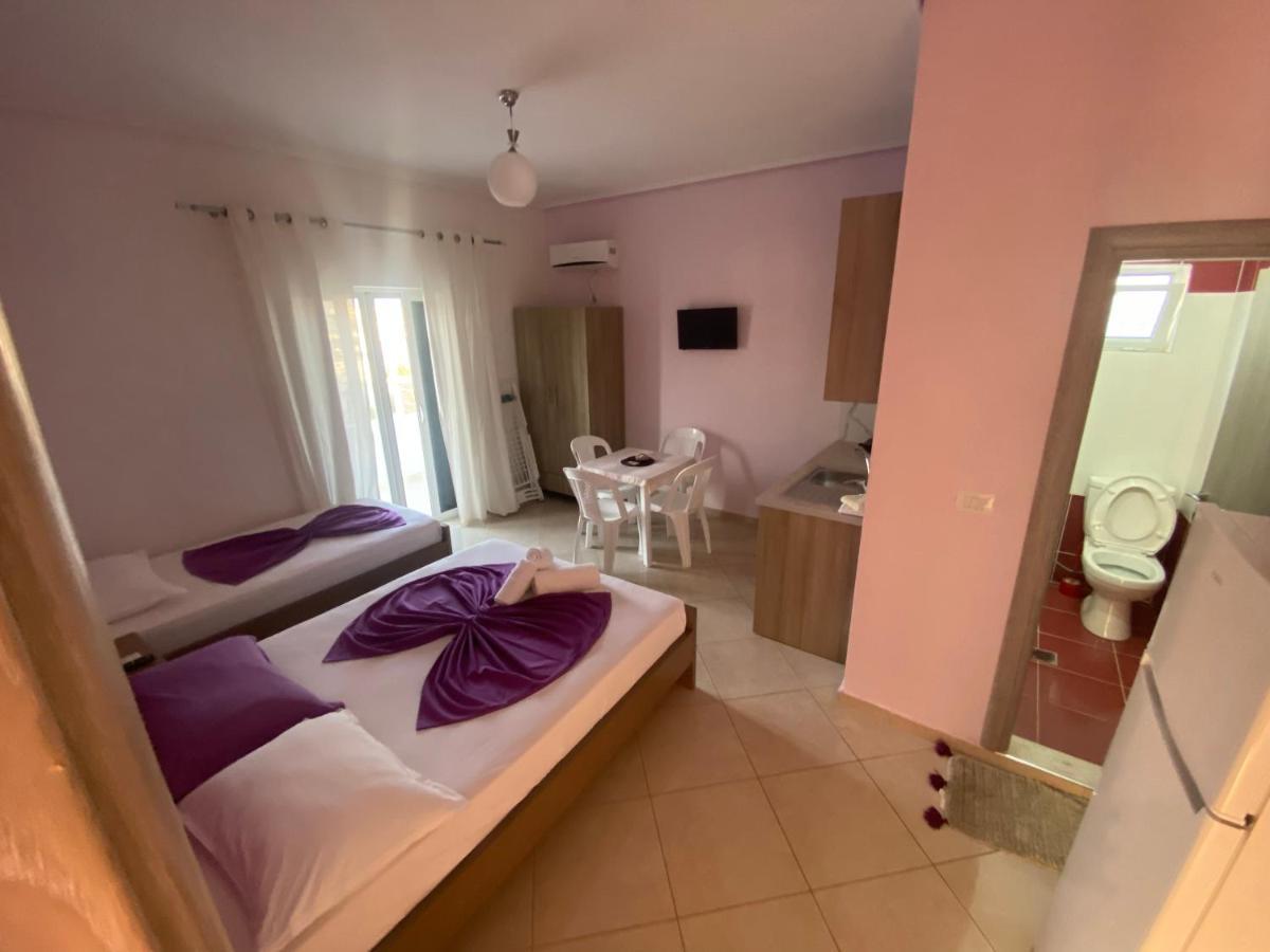 Hotel Vila Ali クサミル エクステリア 写真