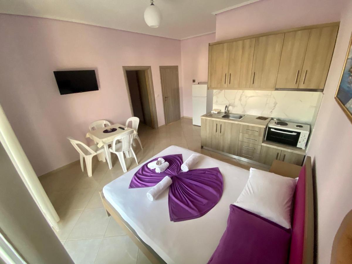 Hotel Vila Ali クサミル エクステリア 写真
